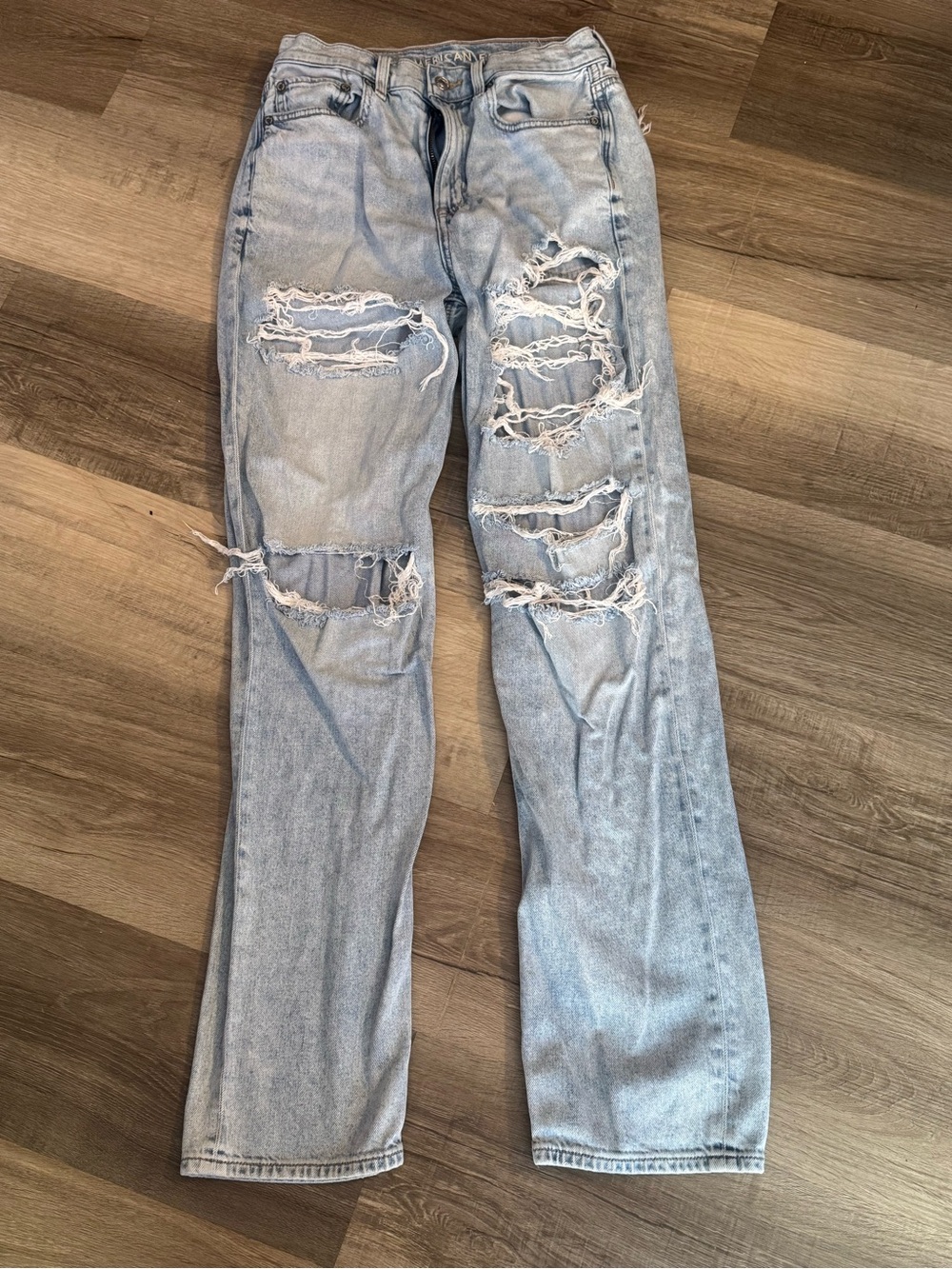 American Eagle Highest Rise Baggy Straight Jeans 4 Distressed Light Wash